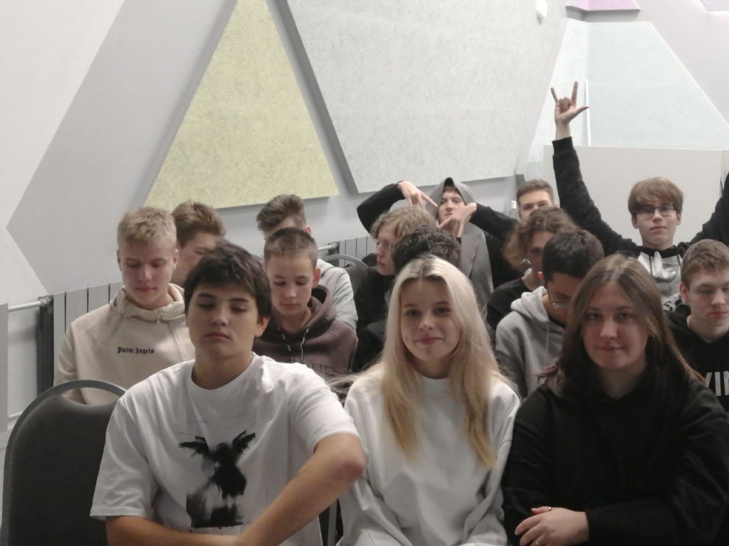 WhatsApp Image 2023-11-08 at 09.13.18 (2).jpeg